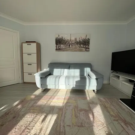Adaline House Semesterbostad *